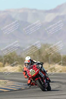 media/Dec-04-2025-Racers Edge (Thu) [[5ebc9f124d]]/3-B Group/1-Session 1 (Turn 7)/